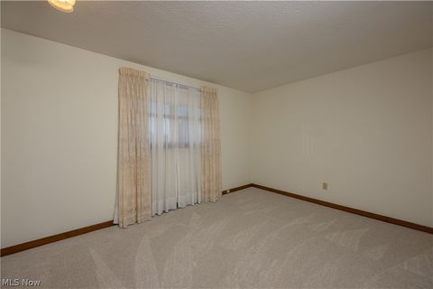 Tiny photo for 916 Buena Vista St, Canton, OH 44714 (MLS # 5203432)