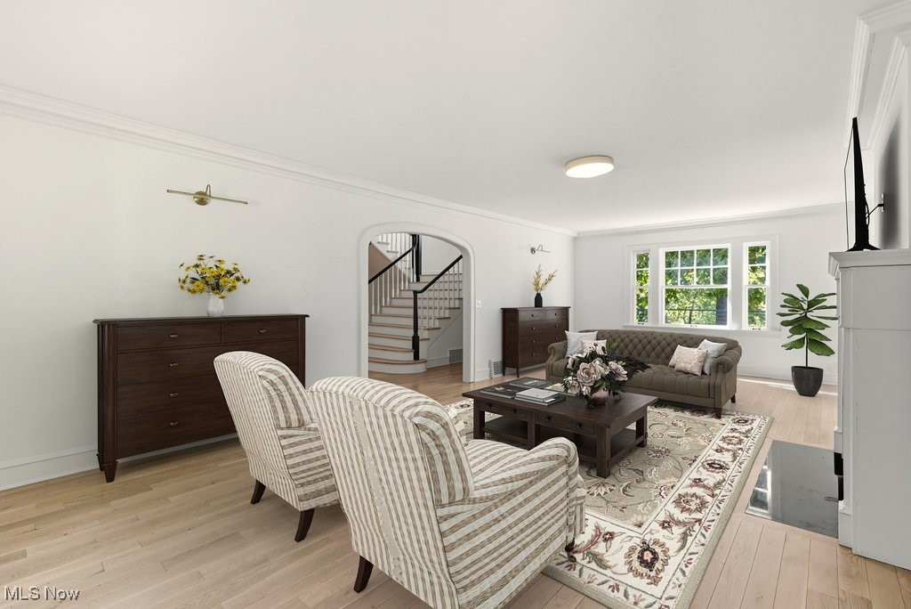 Chagrin Falls, Ohio 44023, United States, 5 Bedrooms Bedrooms, ,5 BathroomsBathrooms,Residential,Contingent,221251