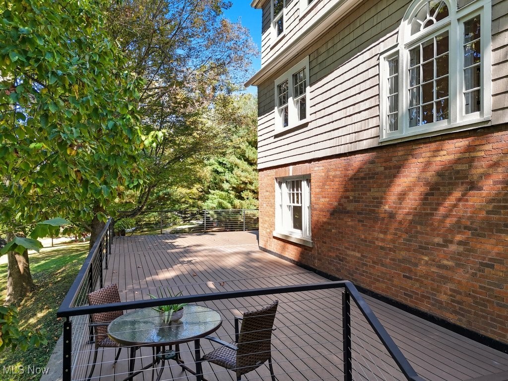 Chagrin Falls, Ohio 44023, United States, 5 Bedrooms Bedrooms, ,5 BathroomsBathrooms,Residential,Contingent,221251