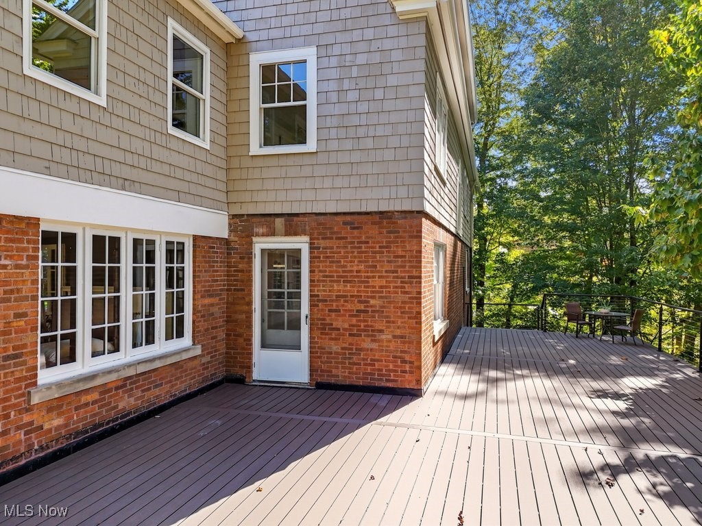 Chagrin Falls, Ohio 44023, United States, 5 Bedrooms Bedrooms, ,5 BathroomsBathrooms,Residential,Contingent,221251