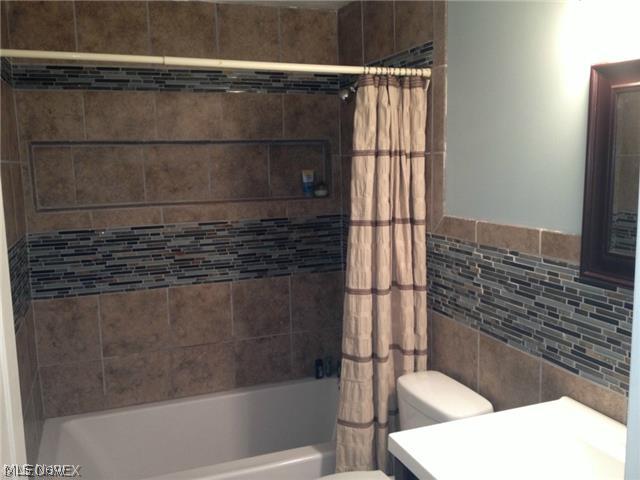 Huntington Park Condo - Residential