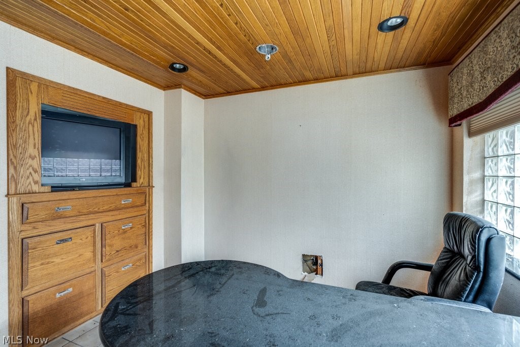 Royalton Sec 18 - Commercial Sale