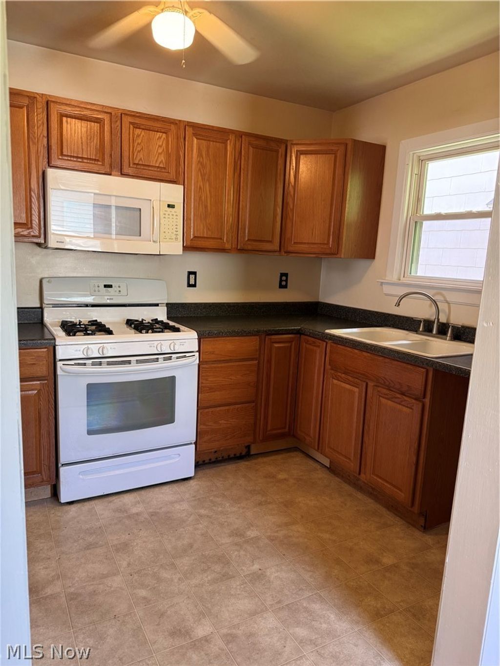 Photo of 1821 Marks Avenue, Akron, OH 44305 (MLS # 5214492)
