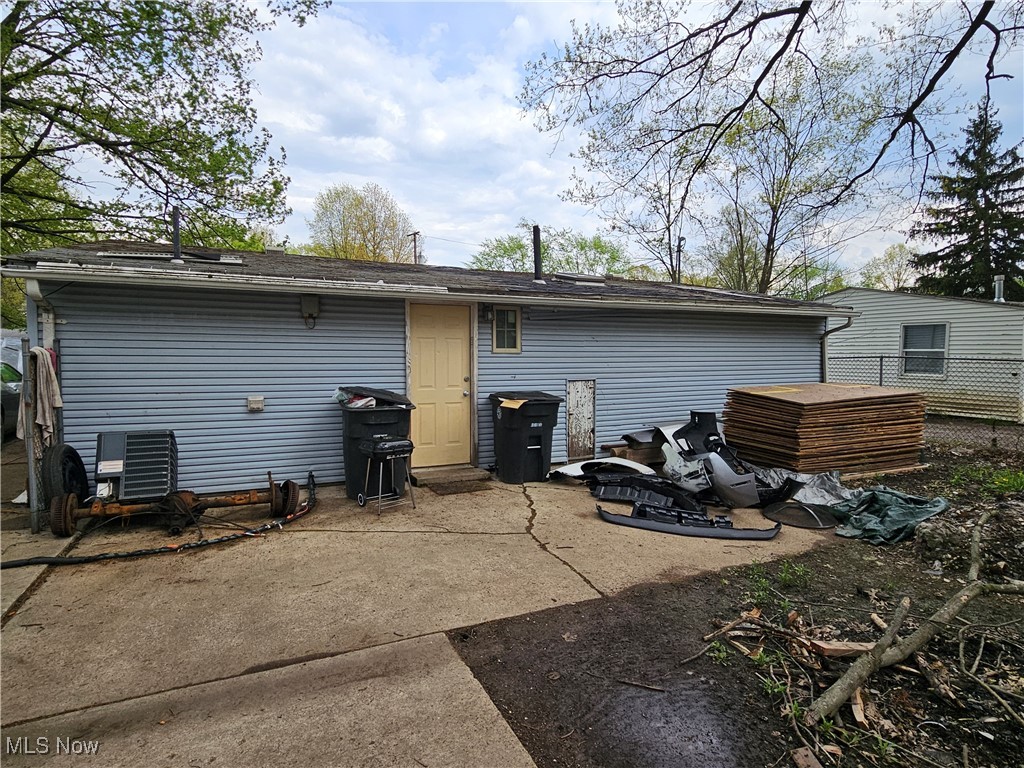 507 Oak Circle, Warren, Ohio image 11