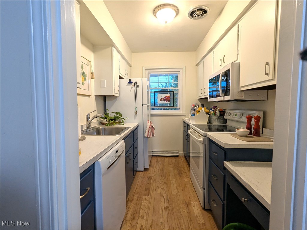 Chagrin Falls, Ohio 44022, United States, 3 Bedrooms Bedrooms, ,3 BathroomsBathrooms,Residential,Active,230399