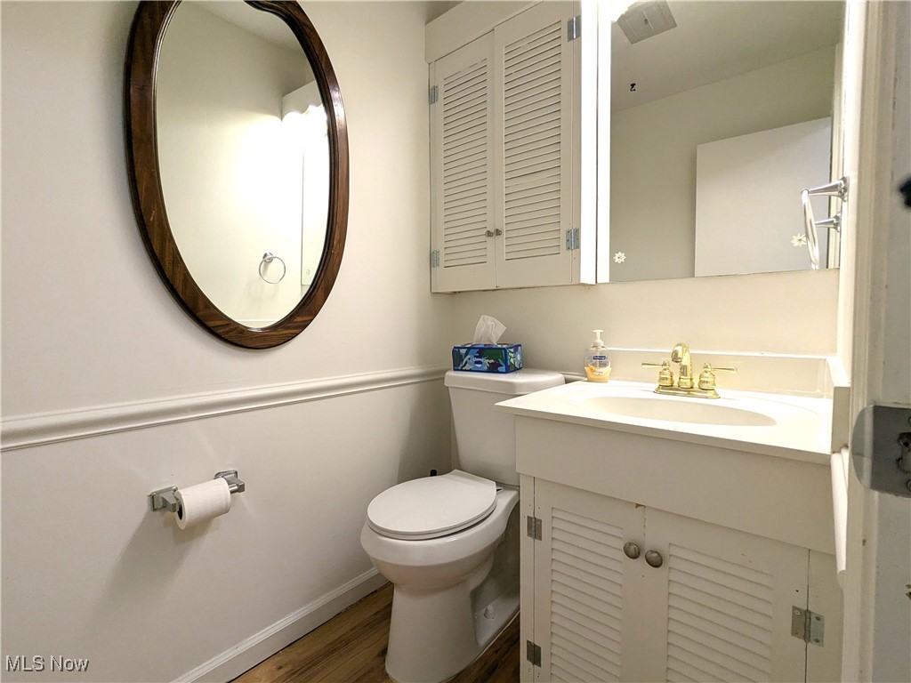 Chagrin Falls, Ohio 44022, United States, 3 Bedrooms Bedrooms, ,3 BathroomsBathrooms,Residential,Active,230399