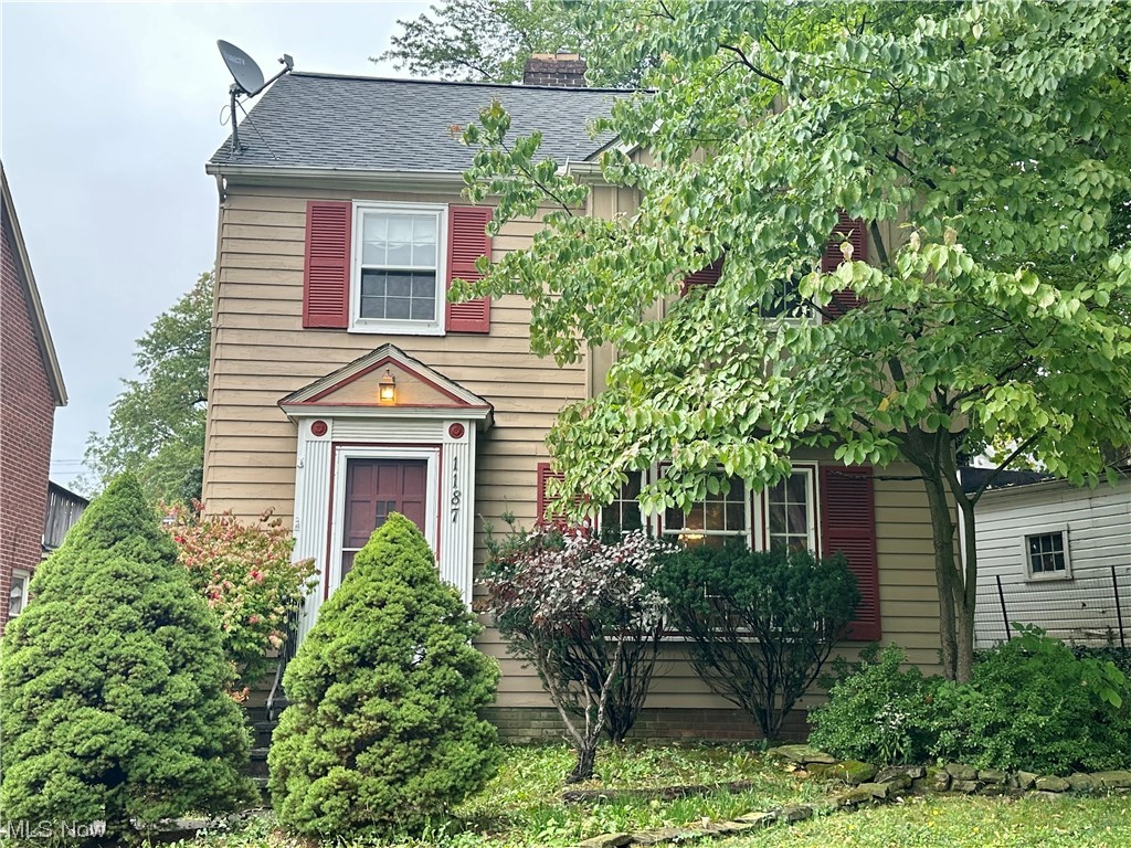 This isn't your typical three bedroom colonial in Cleveland Heights. This home comes with an added bonus room on the first floor and a larger than normal primary bedroom with lots of windows. In addition to that extra space, the third floor bedroom leads to the attic/loft area which has the potential to be finished.
The moment you walk into this home you will appreciate all it has to offer. The living room enjoys a wood burning fireplace. The dining room is perfect for entertaining as it flows right into your four season room that enjoys lots of windows and great views of the private backyard. The basement is partially finished and it too enjoys a gas fireplace, bar area and separate area for laundry. Driveway will be seal coated prior to close.