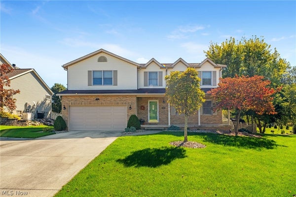591 BREITON CIR, BARBERTON, OH 44203 - Image a3a731e3bd3cfd11abbba8d5b2c7272e/4068241330