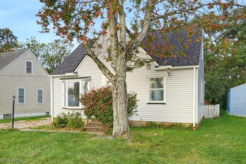 Tiny photo for 742 Northfield Road, Bedford, OH 44146 (MLS # 5252777)