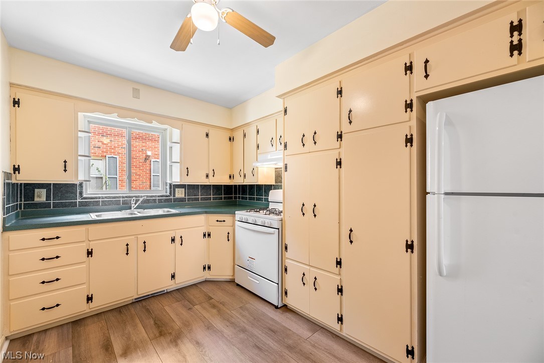 Fairlawn View - Residential Lease