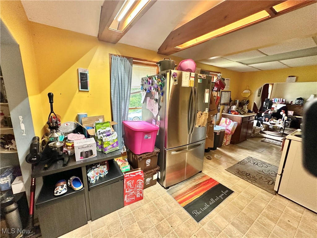 Garrettsville, Ohio 44231, United States, 7 Bedrooms Bedrooms, ,3 BathroomsBathrooms,Residential,Active,157359