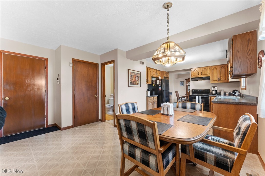 537 Ezmor Lane, Wickliffe, Ohio image 11