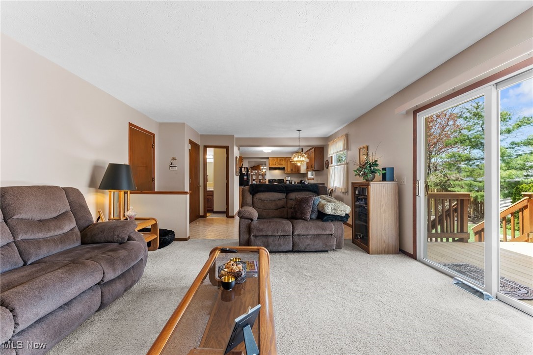 537 Ezmor Lane, Wickliffe, Ohio image 18