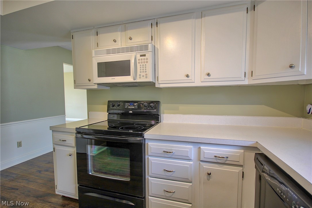 Country Club Twnhs North Condo - Residential