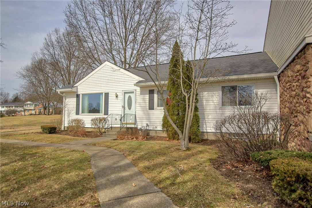 Country Club Twnhs North Condo - Residential