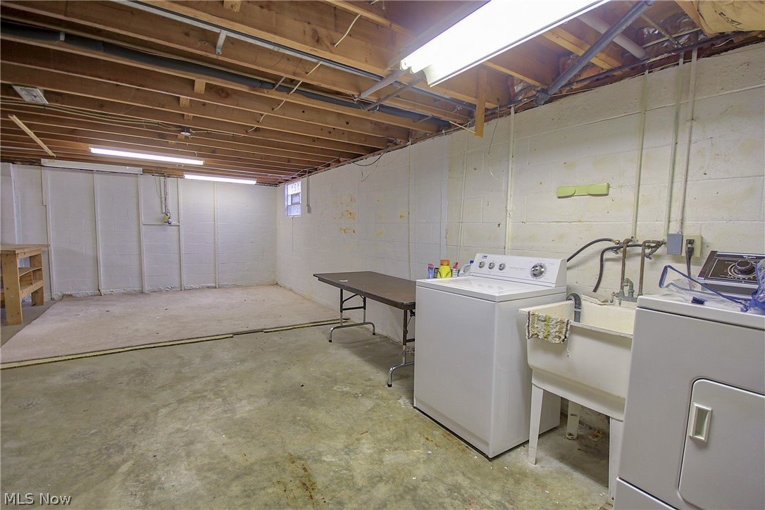 Country Club Twnhs North Condo - Residential