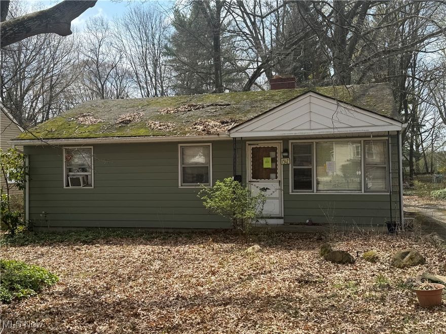 Fixer upper/ total rehab opportunity.  Lovely street full of well maintained homes with pride of ownership. SOLD AS IS.  CASH buyers only. .46 acre lot. Rear of property backs up to the golf course. Bring flashlight to the showing.  No interior photos.