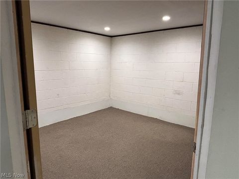 Tiny photo for 945 Adams Avenue, Salem, OH 44460 (MLS # 5188098)