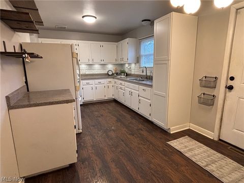 Tiny photo for 945 Adams Avenue, Salem, OH 44460 (MLS # 5188098)