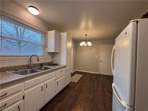 Tiny photo for 945 Adams Avenue, Salem, OH 44460 (MLS # 5188098)