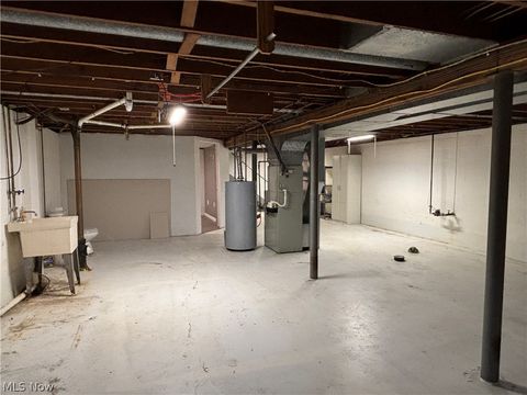 Tiny photo for 945 Adams Avenue, Salem, OH 44460 (MLS # 5188098)