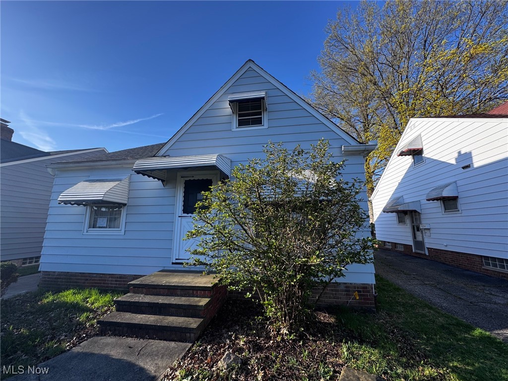 6907 Alber Avenue, Parma, Ohio image 5