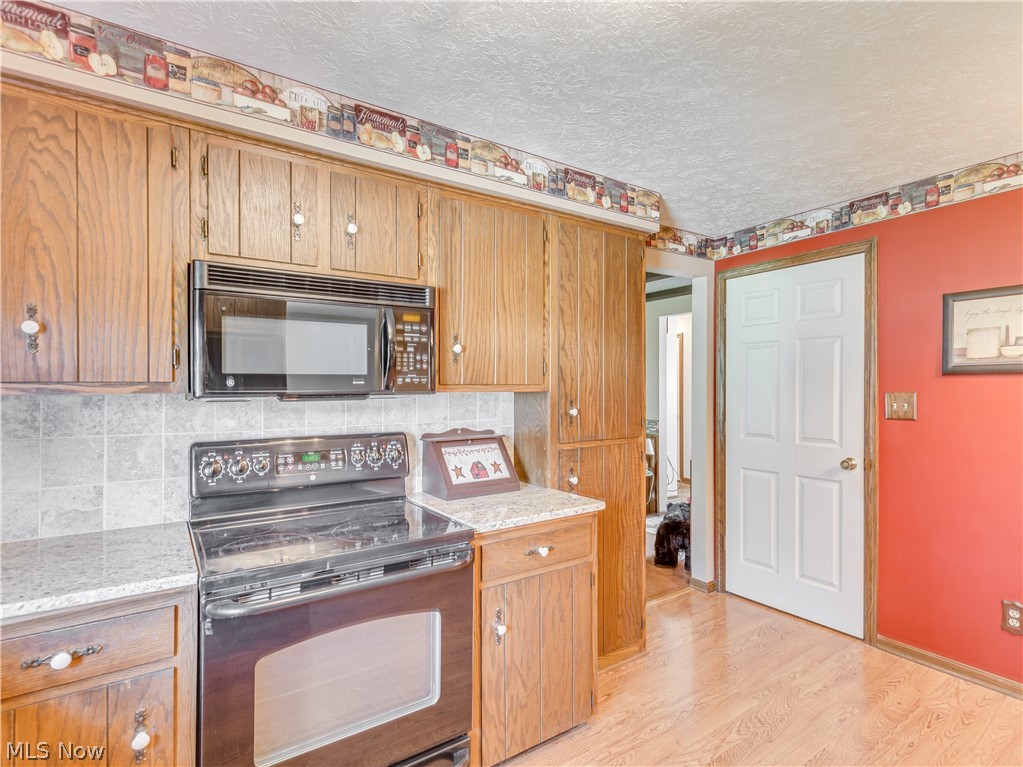 Williamsburg Village Estates - Residential