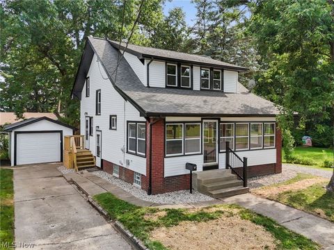 Homes For Sale - 814 E Broad Street<br/> Louisville, OH 44641