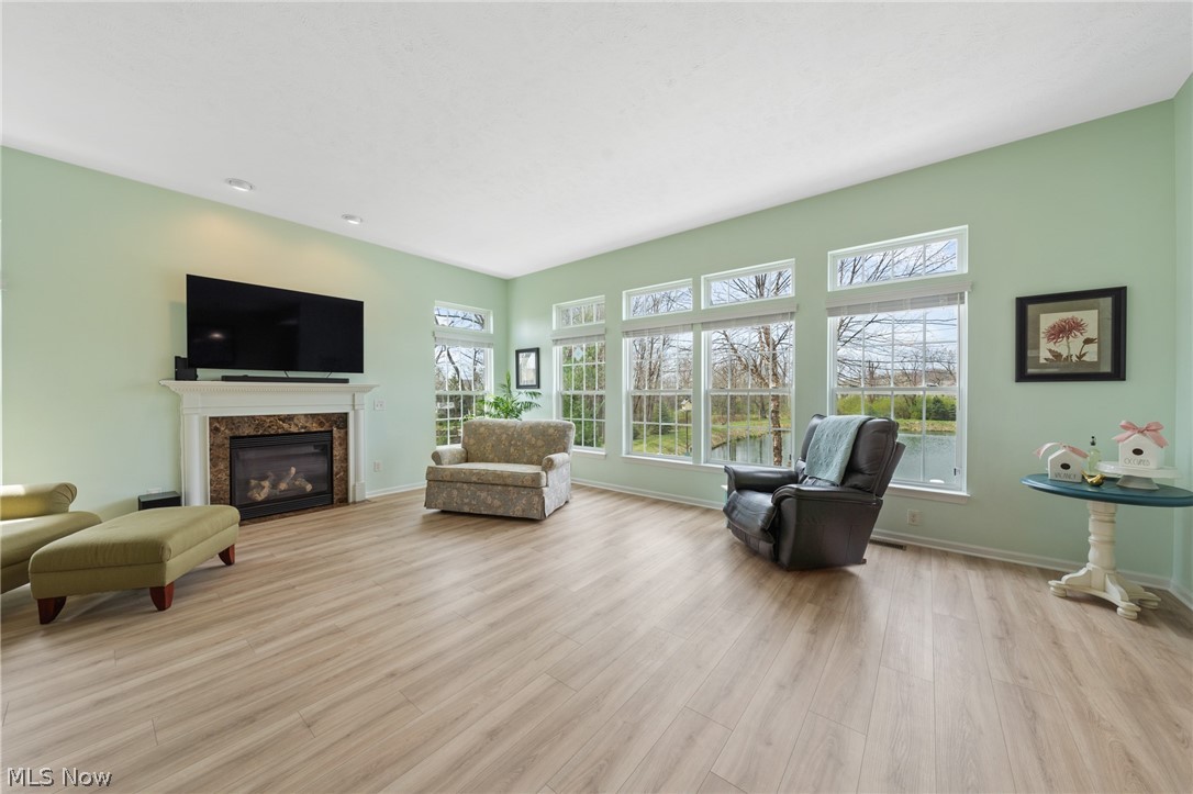 Villas/Worthington Ph 01 - Residential