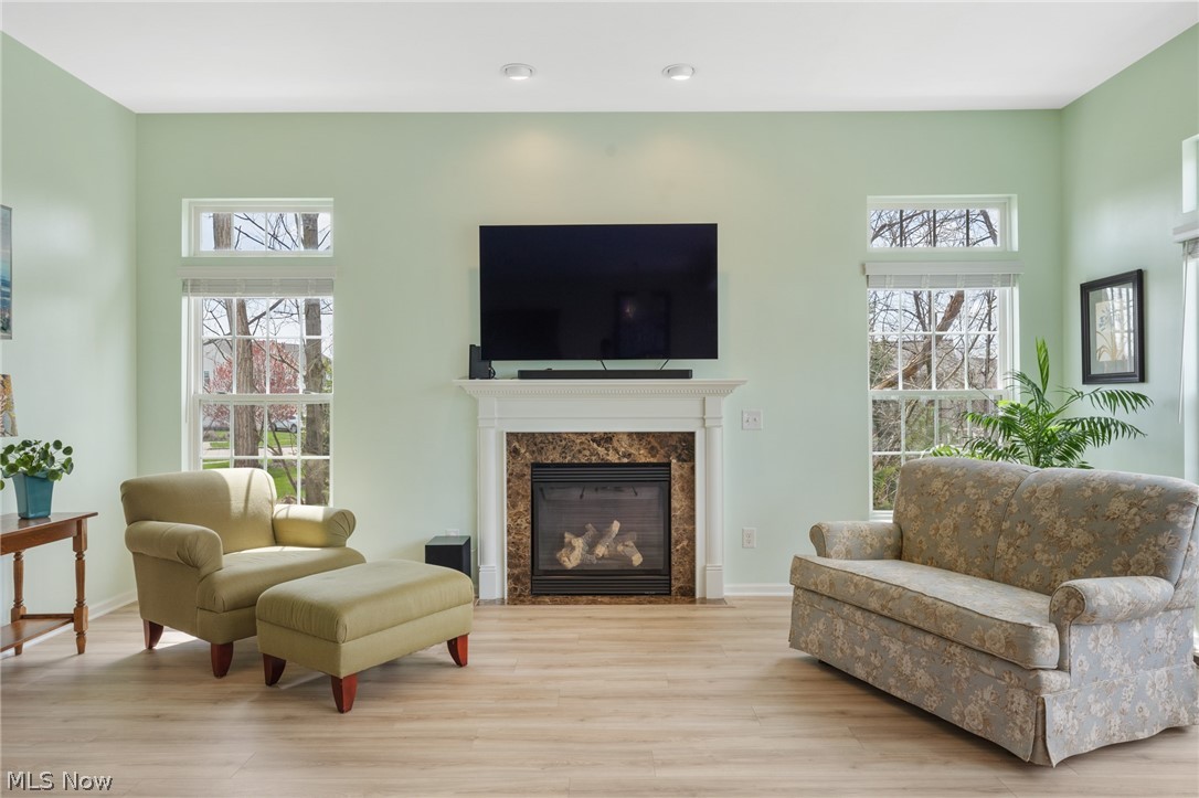 Villas/Worthington Ph 01 - Residential