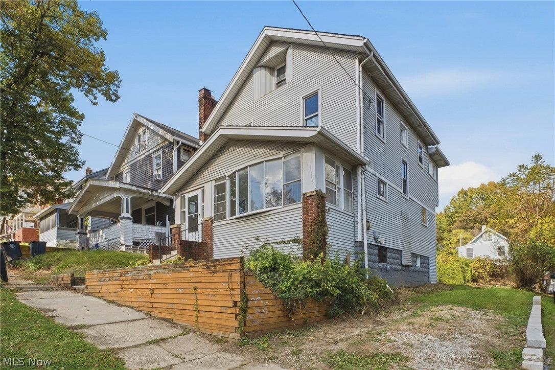671 Russell Avenue