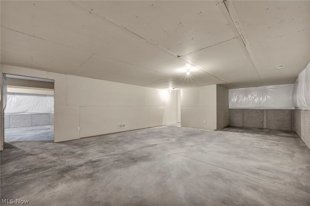 Spring Hill Villas - Residential