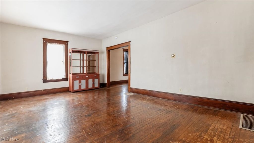 Photo of 2035 Wilmer Street, Zanesville, OH 43701 (MLS # 5177443)