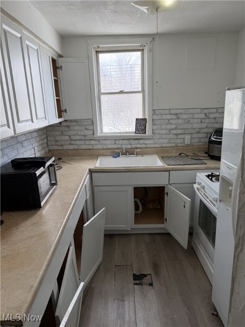 Tiny photo for 4116 Sackett Avenue, Cleveland, OH 44109 (MLS # 5175945)