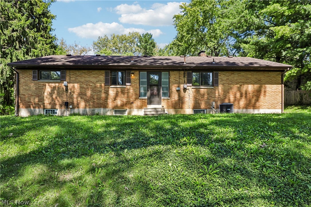 4071 Carondelet Drive