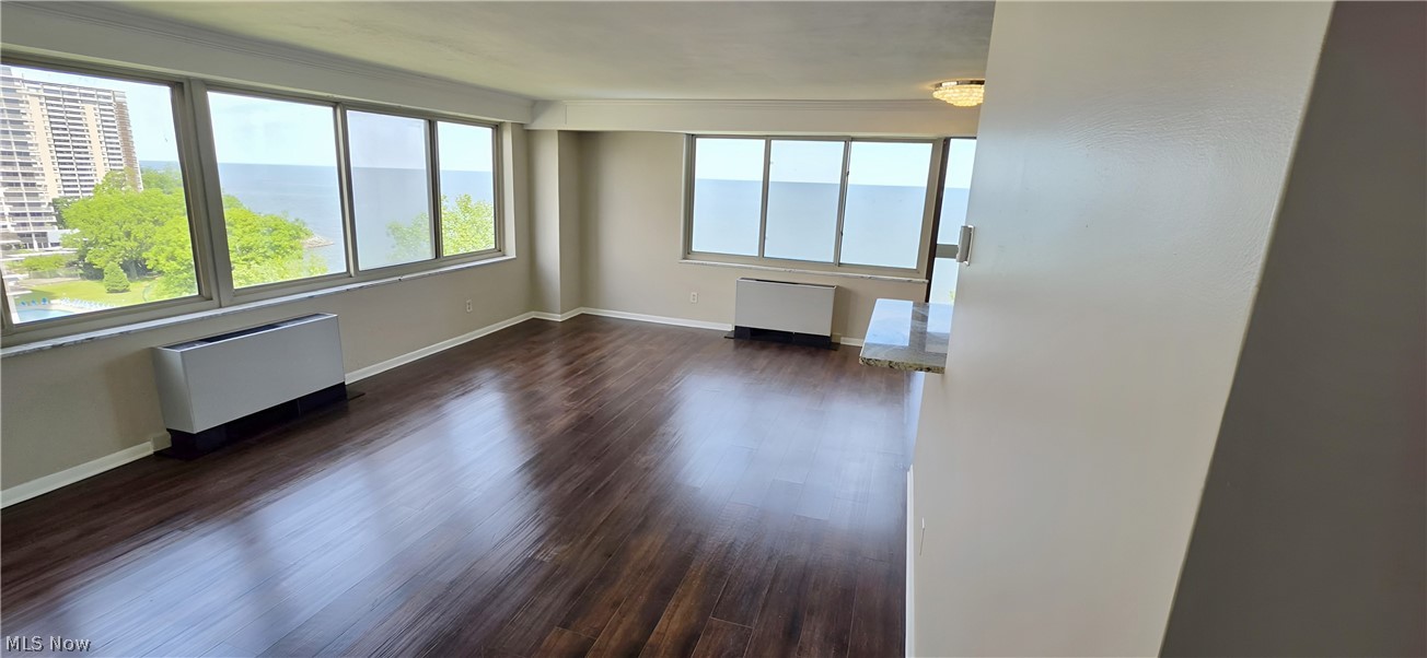 12520 Edgewater Drive