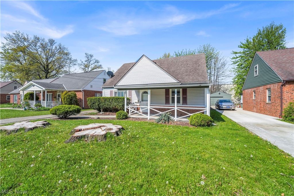Photo of 4684 W 158th Street, Cleveland, OH 44135 (MLS # 5206741)