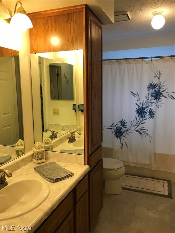 Villas At Kings Creek Condo - Residential