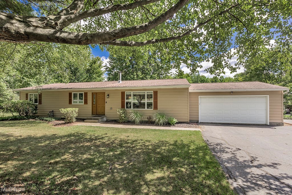 View Chagrin Falls, OH 44022 house