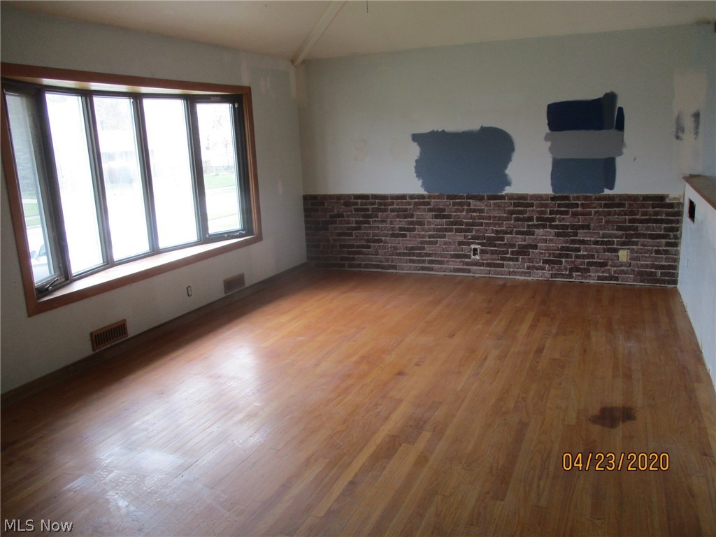 Jonothan 01 - Residential