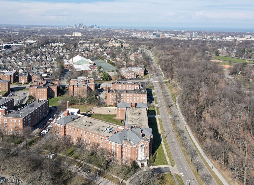 South Park Manor Condo - Residential