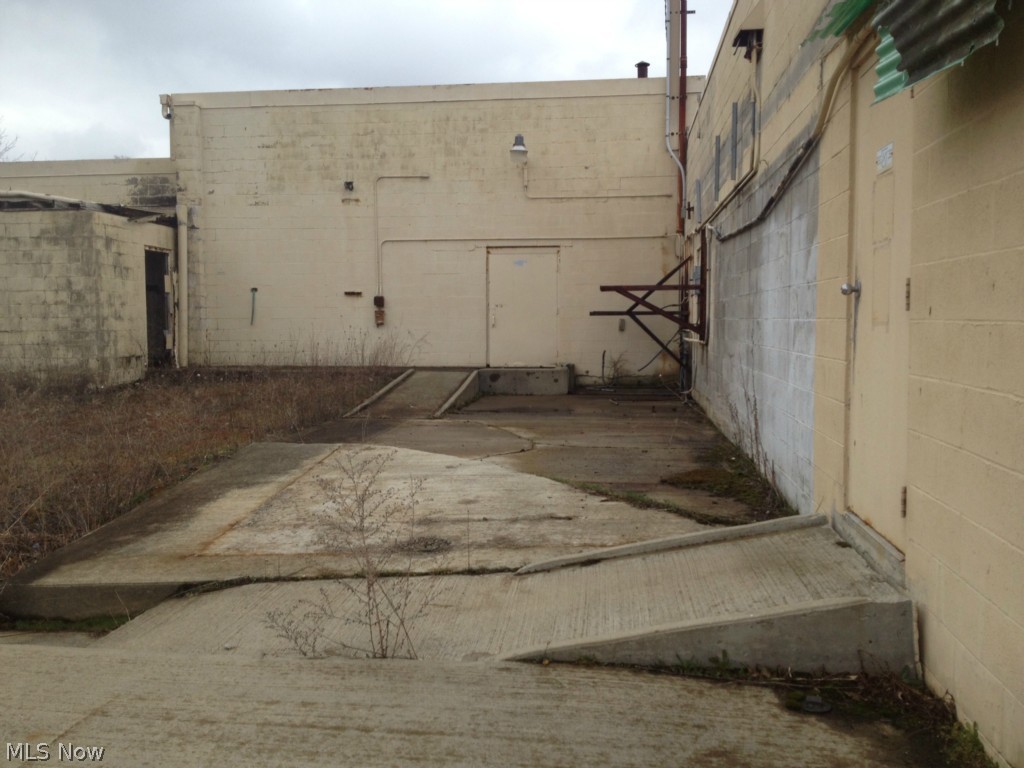 Quacker City Plaza - Commercial Sale