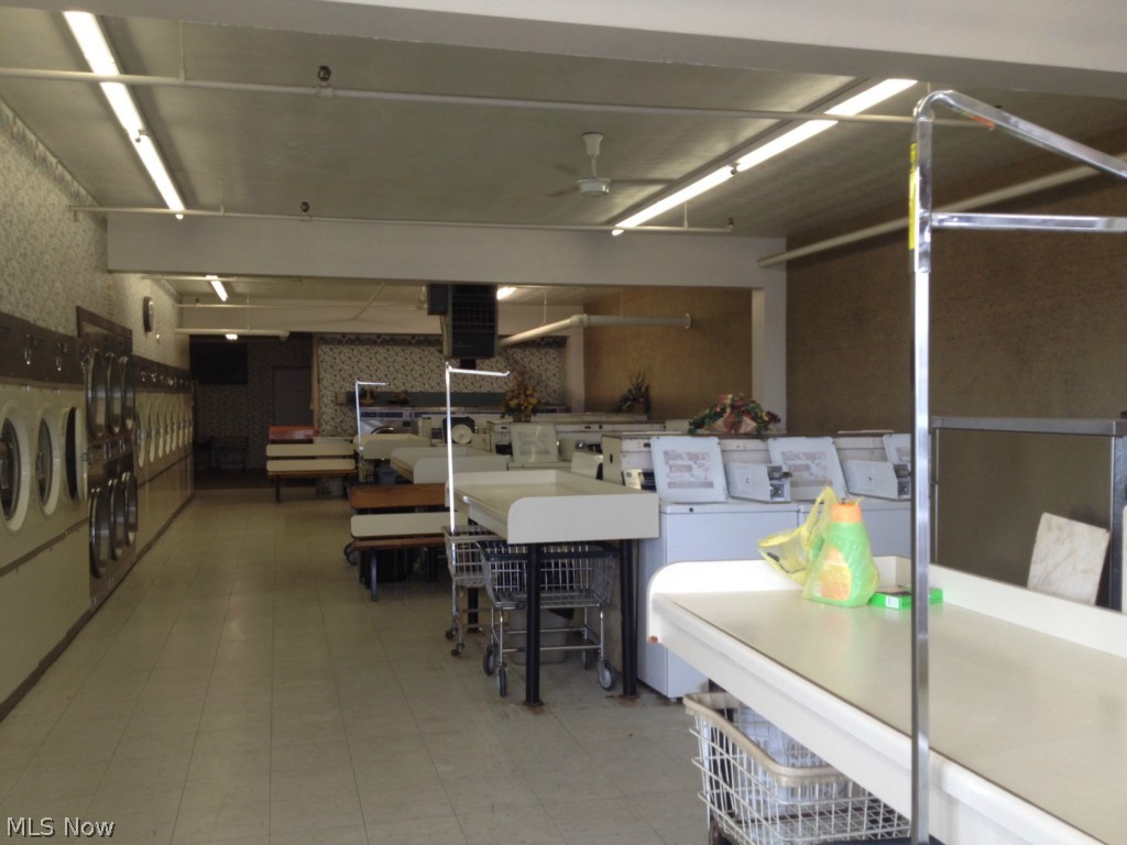 Quacker City Plaza - Commercial Sale