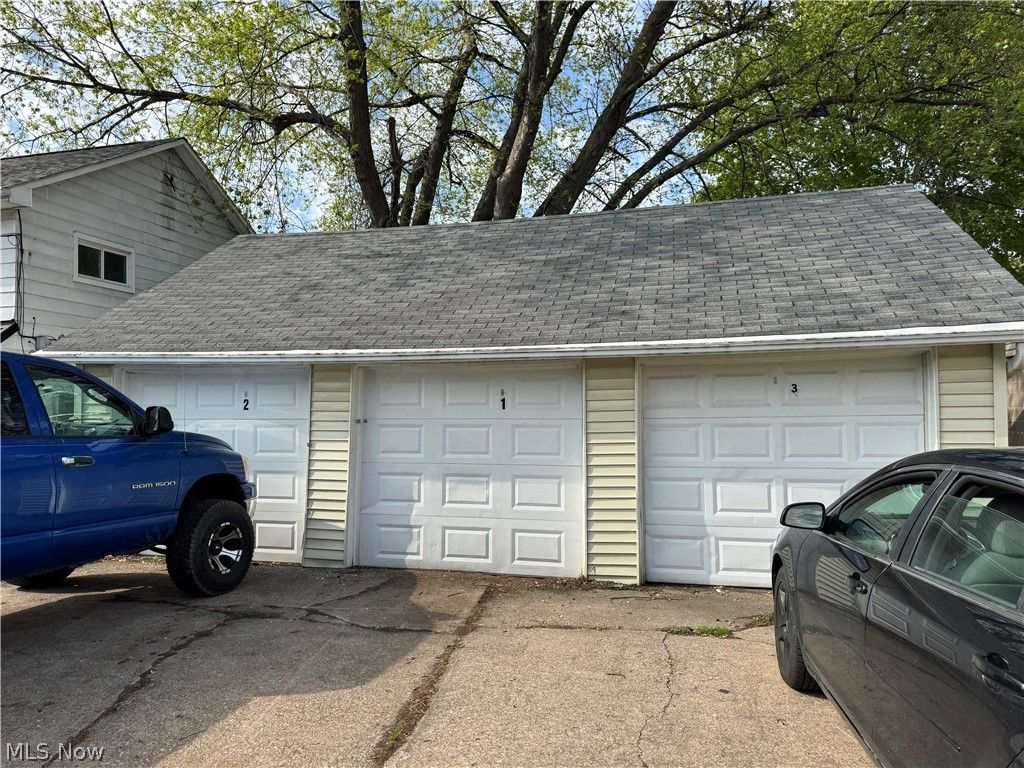 Photo of 423 7th Street, Fairport Harbor, OH 44077 (MLS # 5203543)