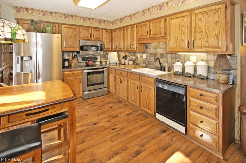 Hunting Mdws 01 - Residential