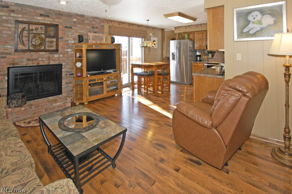 Hunting Mdws 01 - Residential