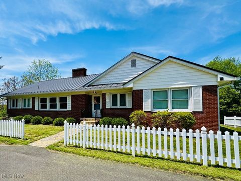 Homes For Sale - 95 Sunset Drive<br/> Morgan County, Mcconnelsville, OH 43756