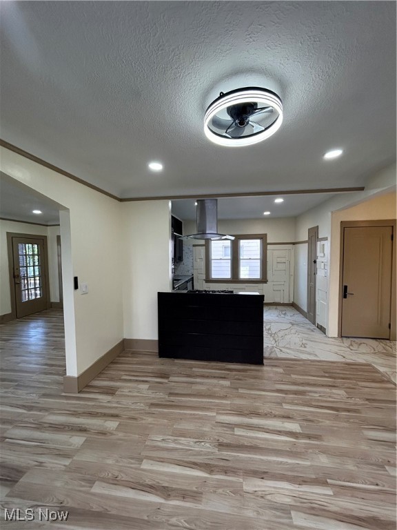15017 Kingsford Avenue, Cleveland, Ohio image 28
