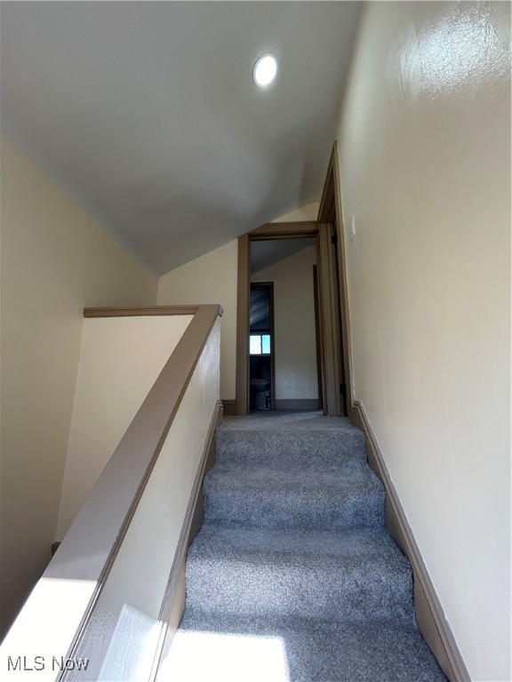 15017 Kingsford Avenue, Cleveland, Ohio image 33