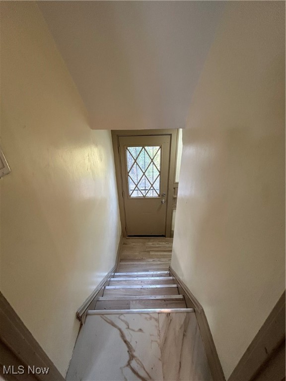 15017 Kingsford Avenue, Cleveland, Ohio image 41